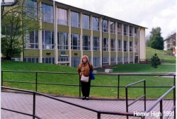 1991 - Front of Hemer High School